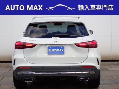 MERCEDES-BENZ GLA - 10