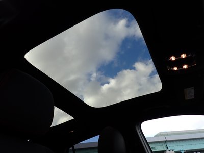 MERCEDES-BENZ GLA - 3