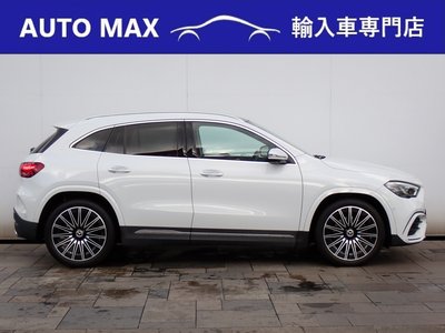 MERCEDES-BENZ GLA - 8