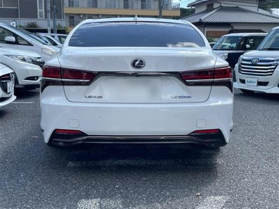 LEXUS LS - 3