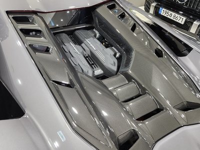 LAMBORGHINI REVUELTO - 7