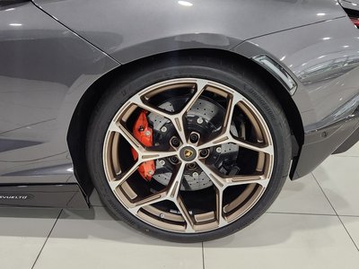 LAMBORGHINI REVUELTO - 6