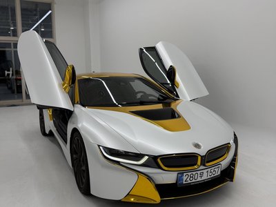 صورة 7 لـ 2015 BMW I8