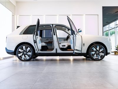 2026 ROLLS-ROYCE CULLINAN thumbnail 14