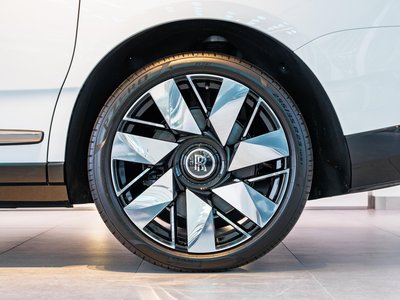 2026 ROLLS-ROYCE CULLINAN thumbnail 50