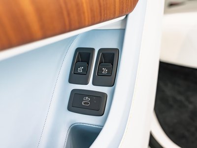 2026 ROLLS-ROYCE CULLINAN thumbnail 24