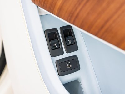 2026 ROLLS-ROYCE CULLINAN thumbnail 29