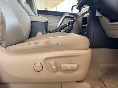 TOYOTA LAND CRUISER PRADO - 7