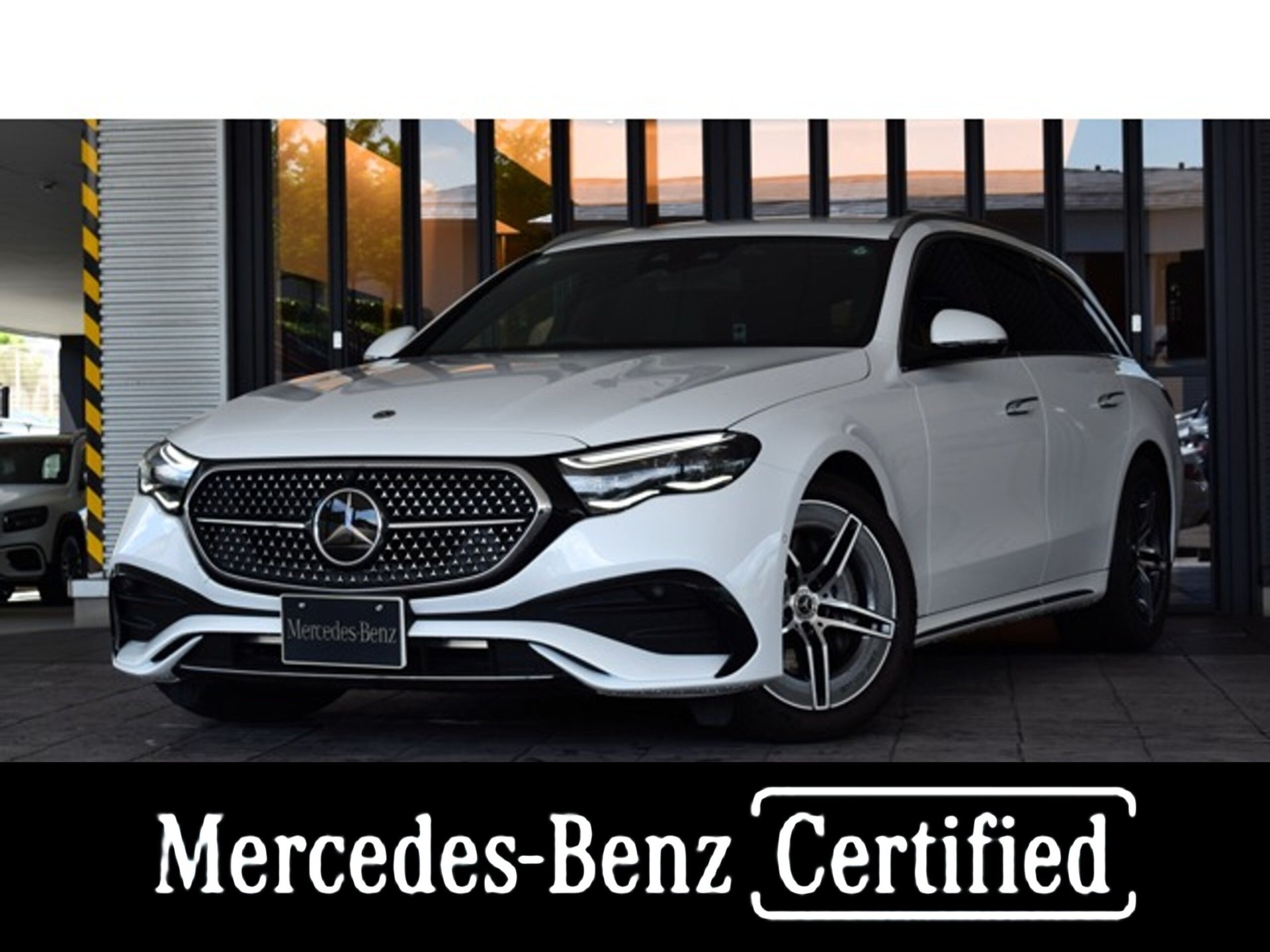 MERCEDES-BENZ E-CLASS WAGON - View 1