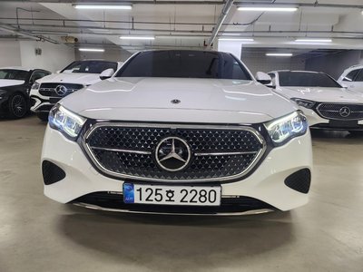 MERCEDES-BENZ E-CLASS - 2