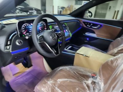 MERCEDES-BENZ E-CLASS - 4