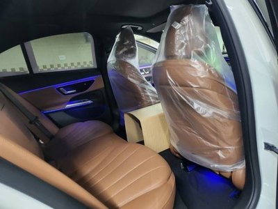 MERCEDES-BENZ E-CLASS - 9