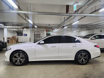 MERCEDES-BENZ E-CLASS - 6