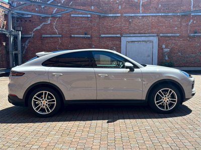 PORSCHE CAYENNE - 9