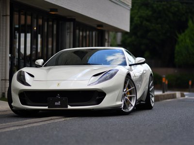 2019 Ferrari 812 SUPERFAST — фото 2