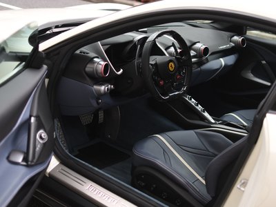 2019 Ferrari 812 SUPERFAST — фото 6