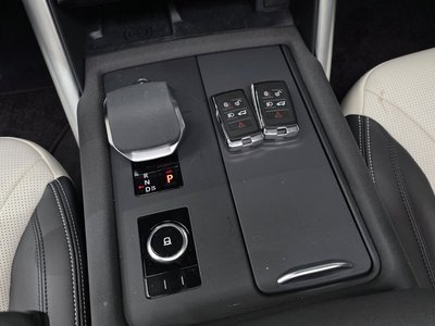 LAND ROVER DISCOVERY - 9