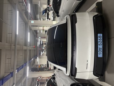 TESLA MODEL Y - 7