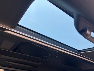 2025 Toyota ALPHARD — миниатюра 40