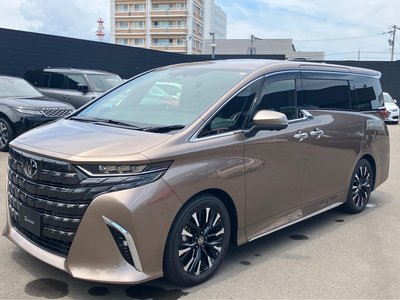 صورة 2 لـ 2025 Toyota ALPHARD