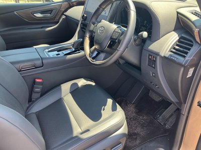 2025 Toyota ALPHARD — миниатюра 11