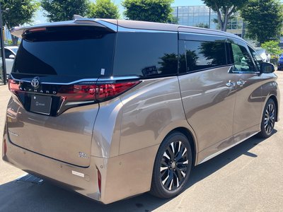 TOYOTA ALPHARD - 4