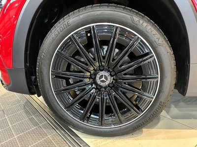 MERCEDES-BENZ GLB - 9