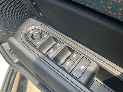 2025 MINI COOPER COUNTRYMAN 缩略图 38