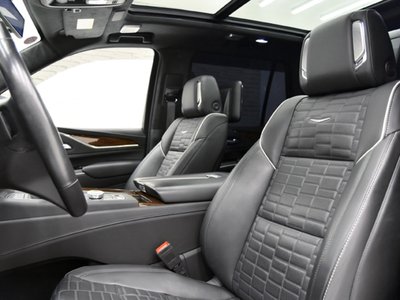 CADILLAC ESCALADE - 9