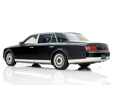 TOYOTA CENTURY - 5