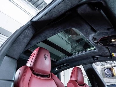 2022 Maserati LEVANTE — фото 9
