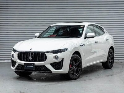 2022 Maserati LEVANTE — фото 1