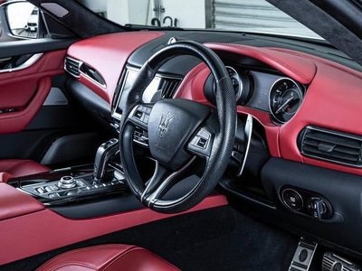 2022 Maserati LEVANTE — фото 7