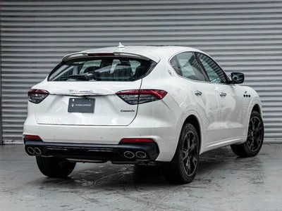 2022 Maserati LEVANTE — фото 4