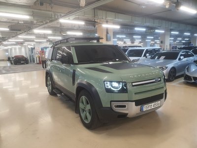 LAND ROVER DEFENDER - 2