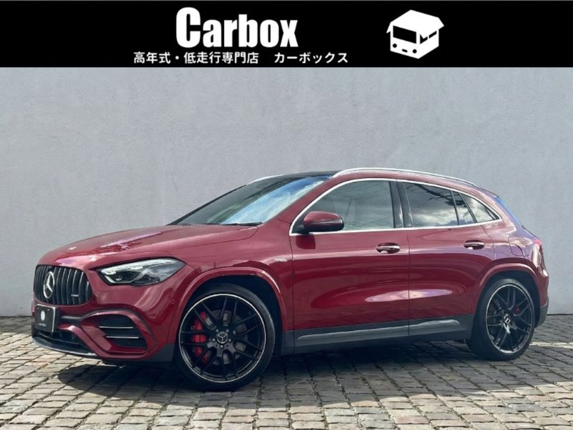 MERCEDES-BENZ GLA AMG - View 1