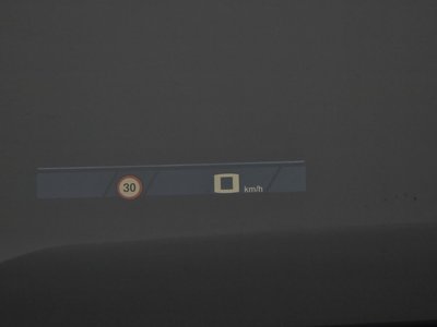 2025 BMW XM 缩略图 23
