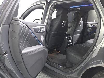 2025 BMW XM 缩略图 16
