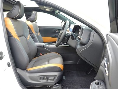 TOYOTA CROWN CROSSOVER - 7