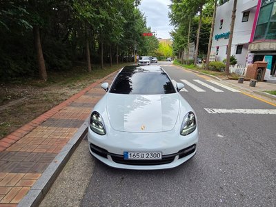 PORSCHE PANAMERA - 2