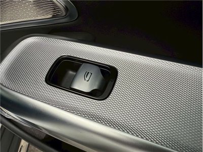 MERCEDES-BENZ E-CLASS - 5