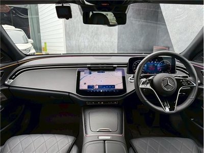 MERCEDES-BENZ E-CLASS - 3