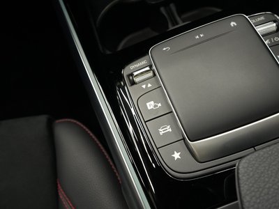 صورة مصغرة 20 لـ 2022 Mercedes-BENZ GLB AMG