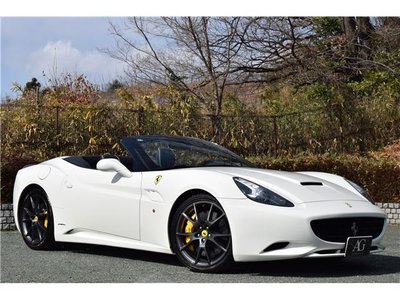 FERRARI CALIFORNIA - 1
