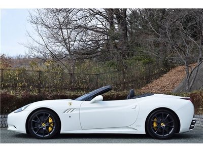 FERRARI CALIFORNIA - 8