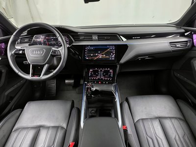AUDI E-TRON - 5
