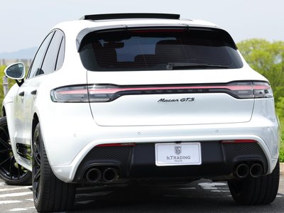 PORSCHE MACAN - 2