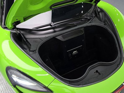 صورة 8 لـ 2016 MCLAREN 570S