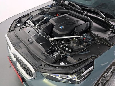 2025 BMW 5 SERIES photo 7