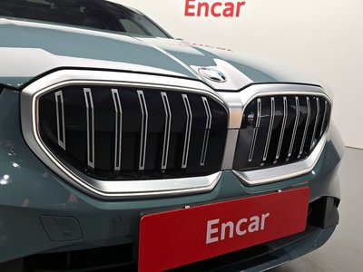 صورة مصغرة 18 لـ 2025 BMW 5 SERIES